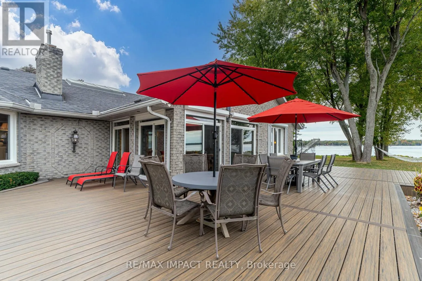 8 SYLVAN COURT
