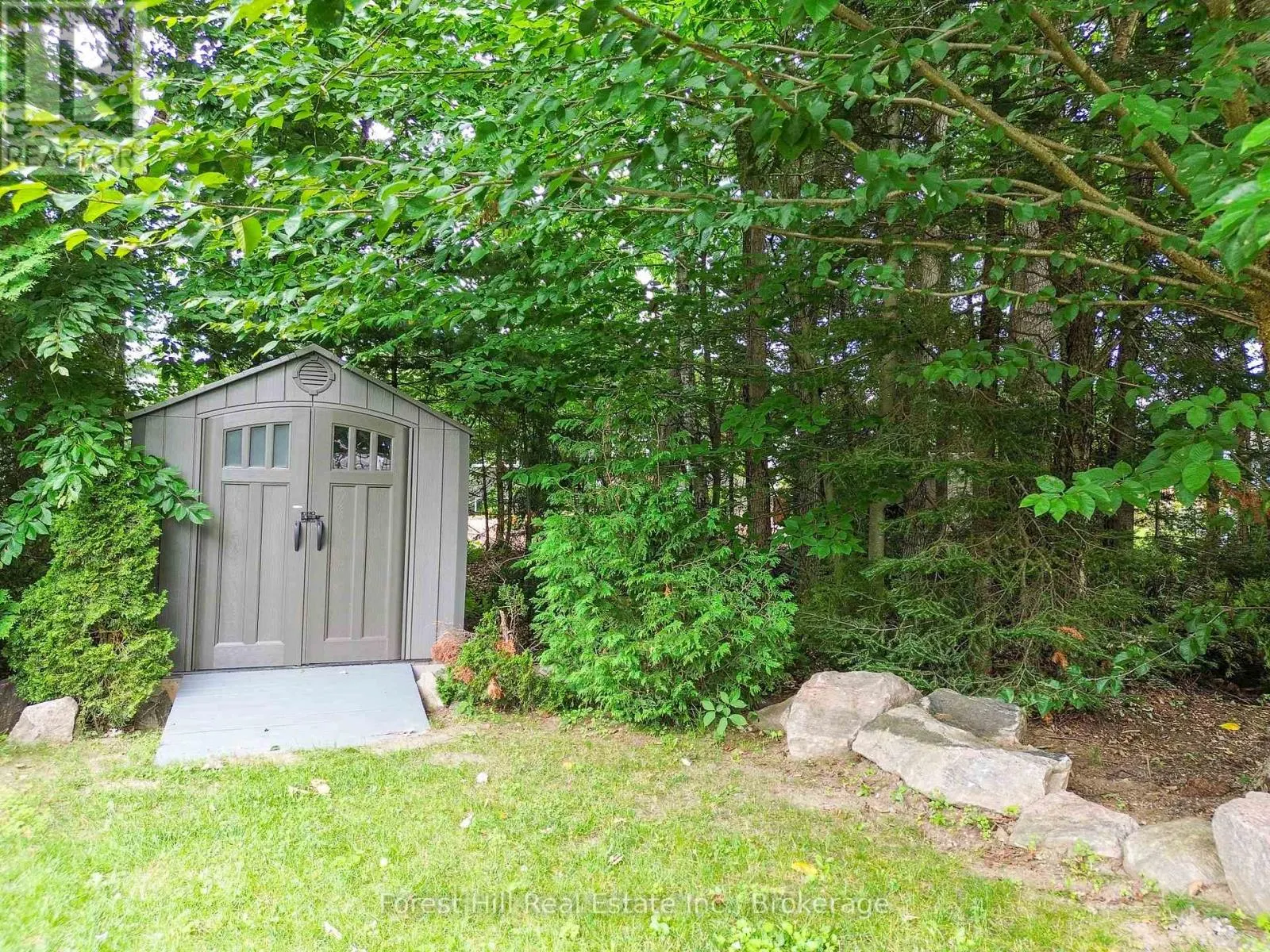 144 PINERIDGE GATE PINERIDGE GATE