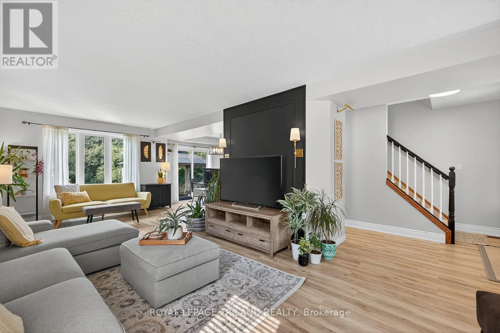 63 MEADOWVALE DRIVE