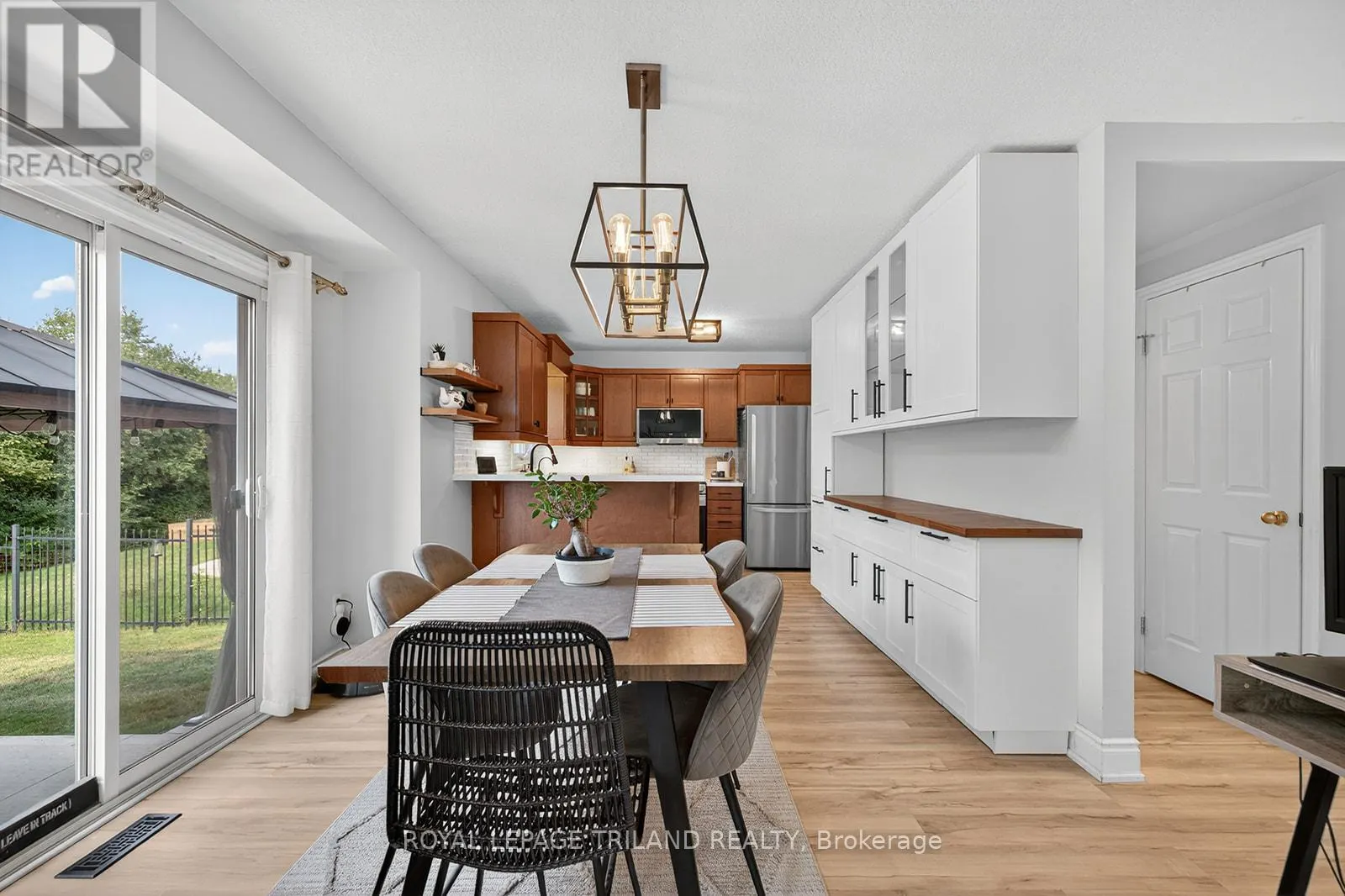 63 MEADOWVALE DRIVE