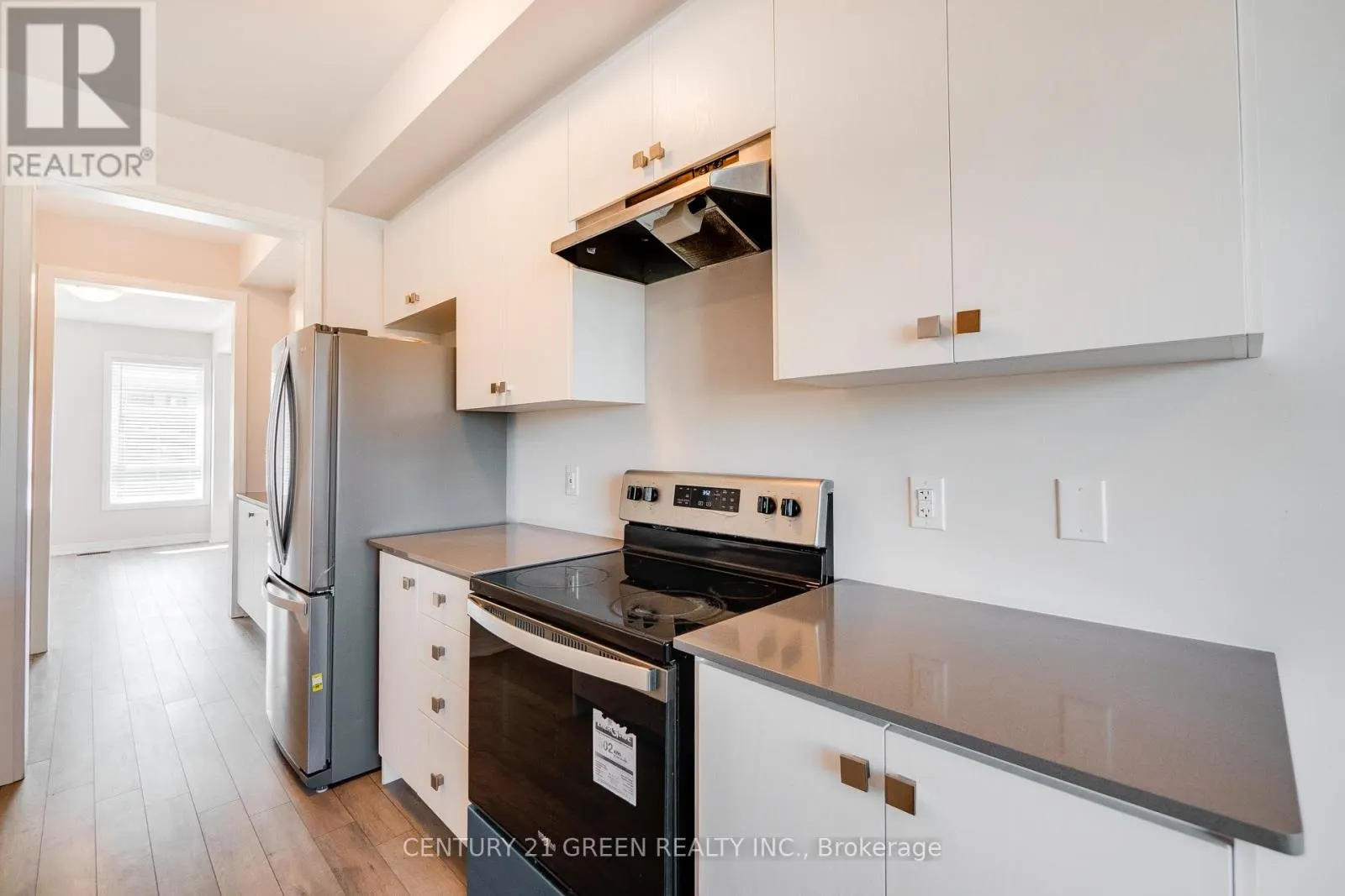104 - 585 COLBORNE STREET