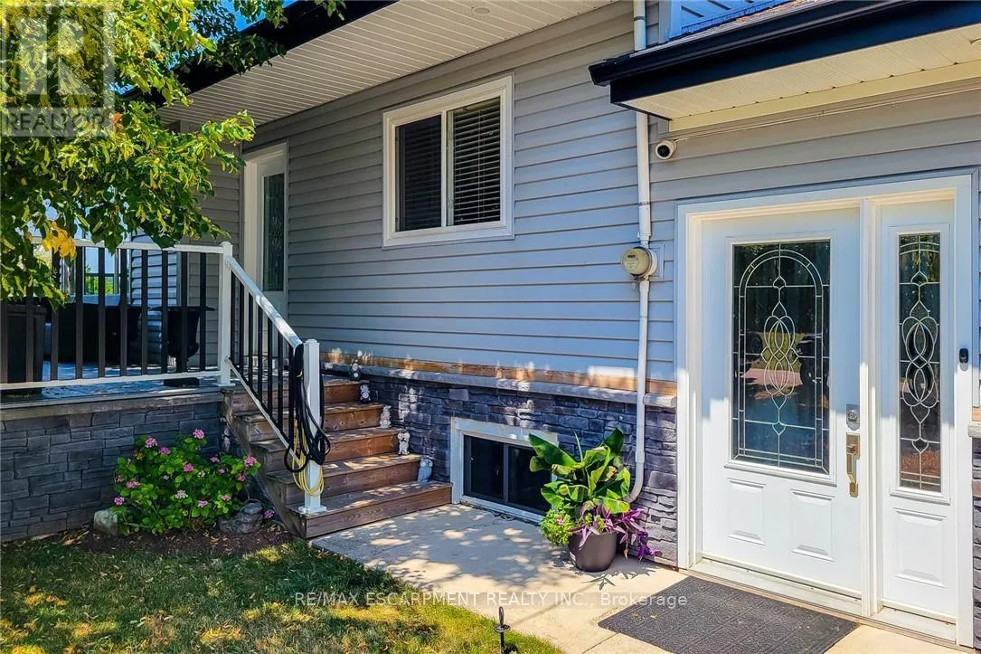 10 LINCOLN AVENUE