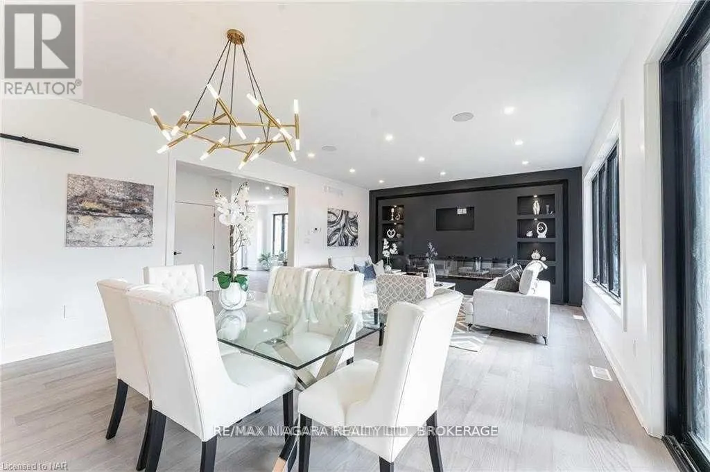 2782 CANADIANA COURT