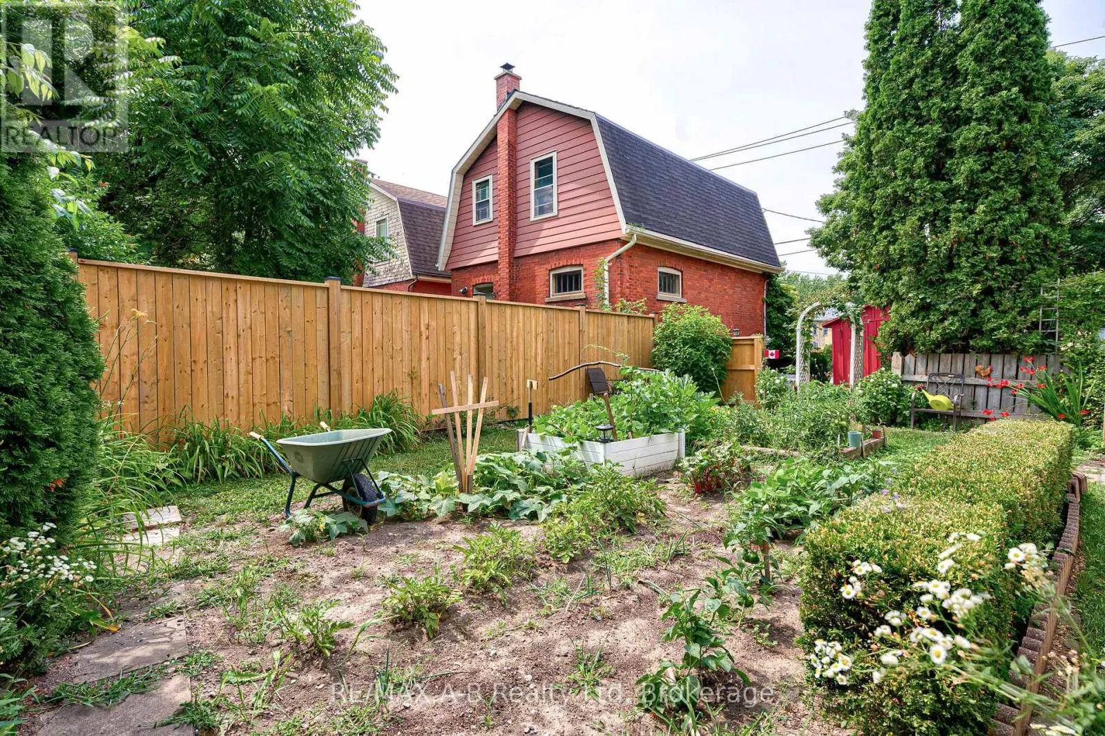 451 DOWNIE STREET