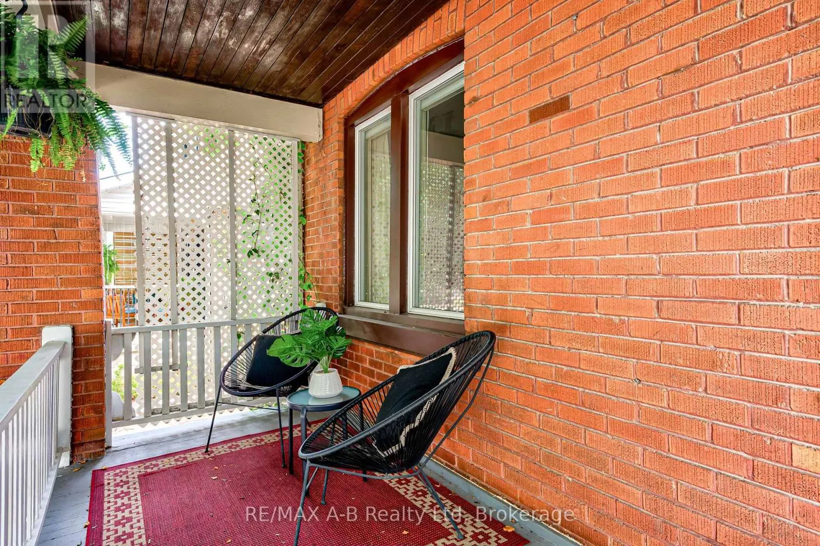 451 DOWNIE STREET