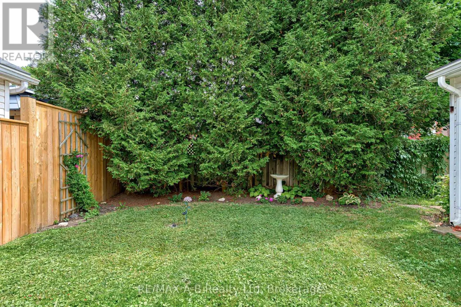 451 DOWNIE STREET