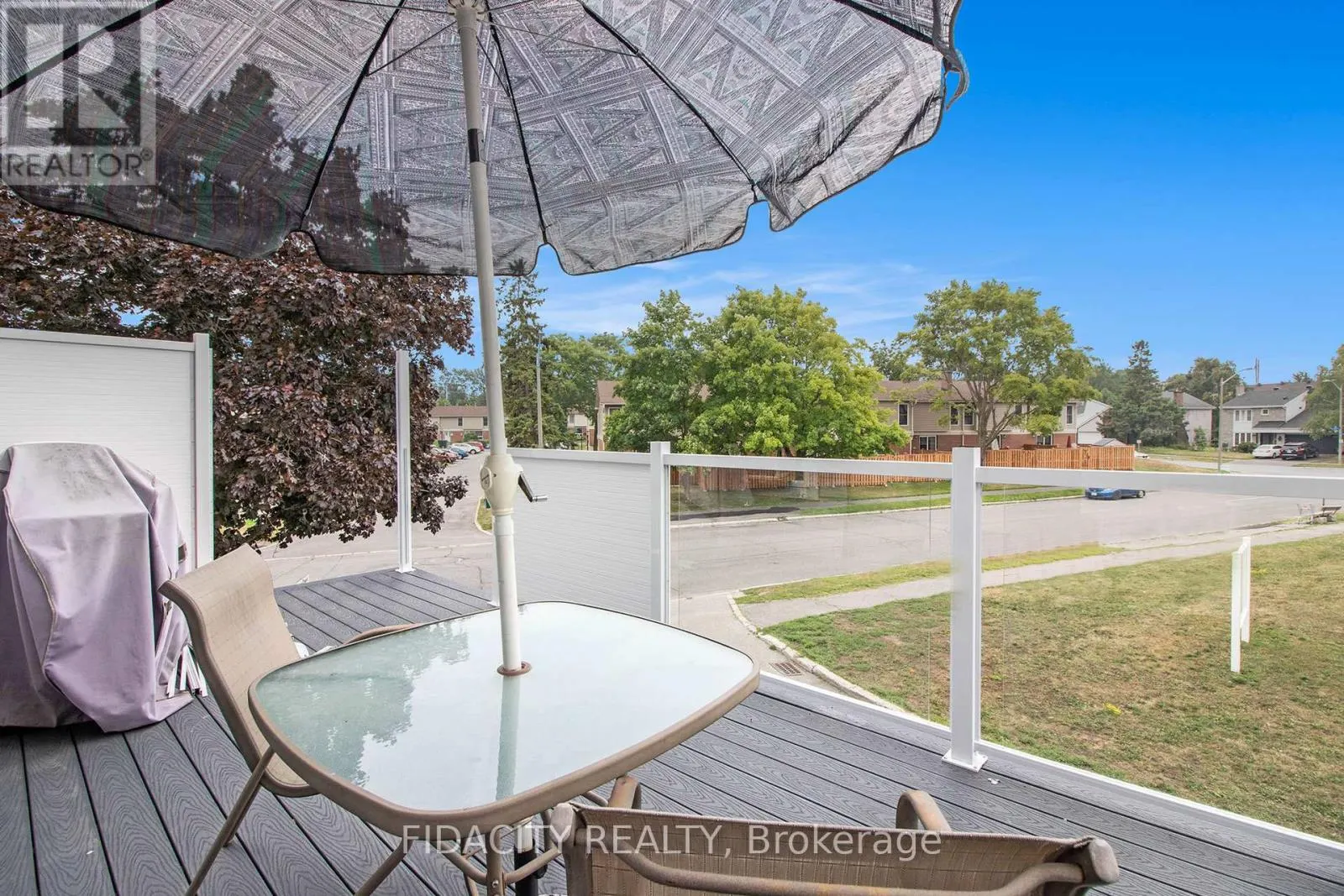 180 - 825 CAHILL DRIVE W