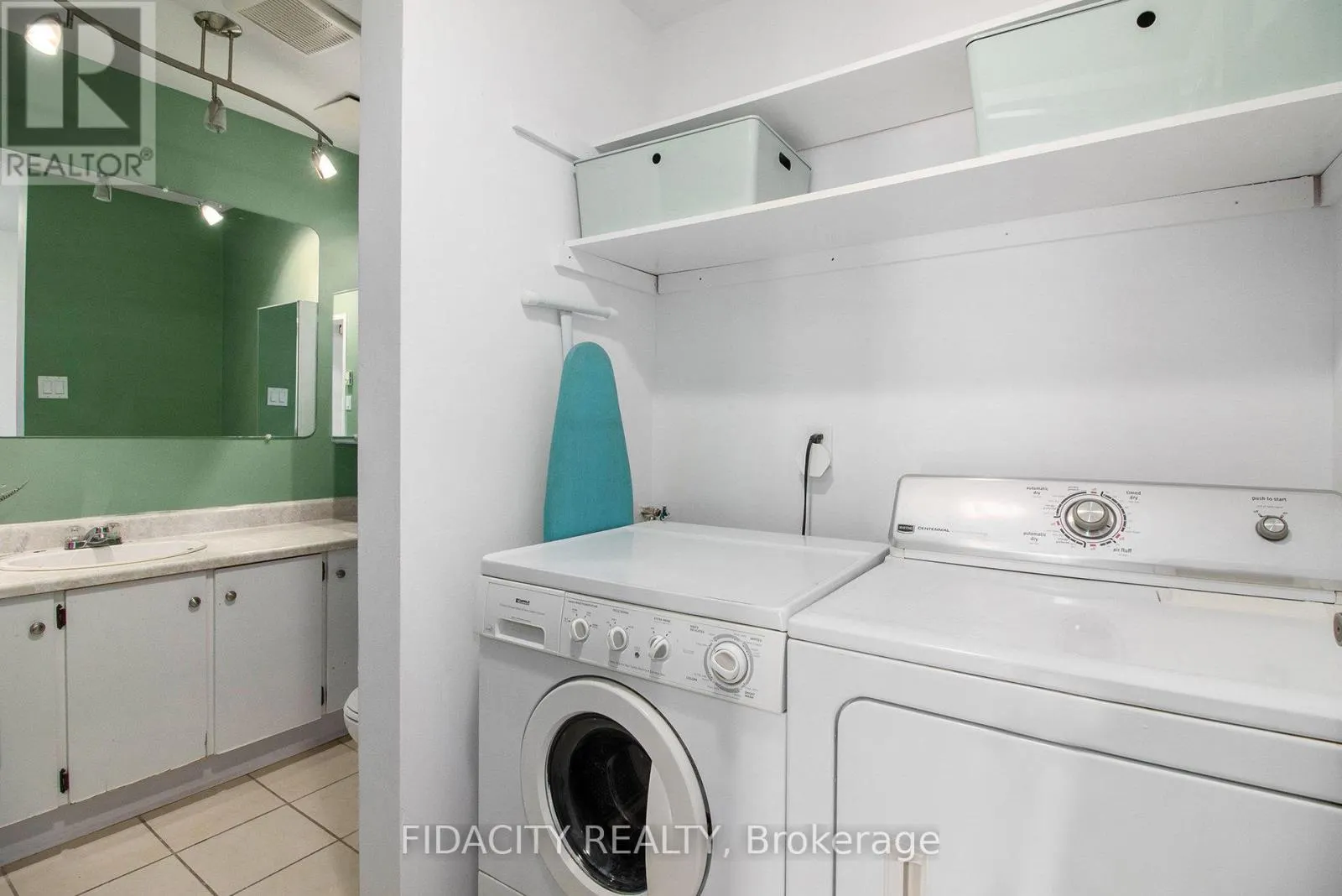 180 - 825 CAHILL DRIVE W