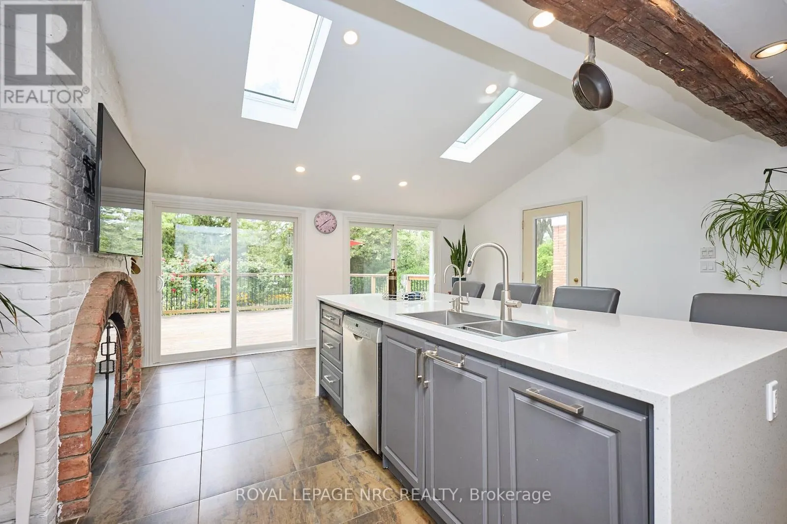 46 ADELENE CRESCENT