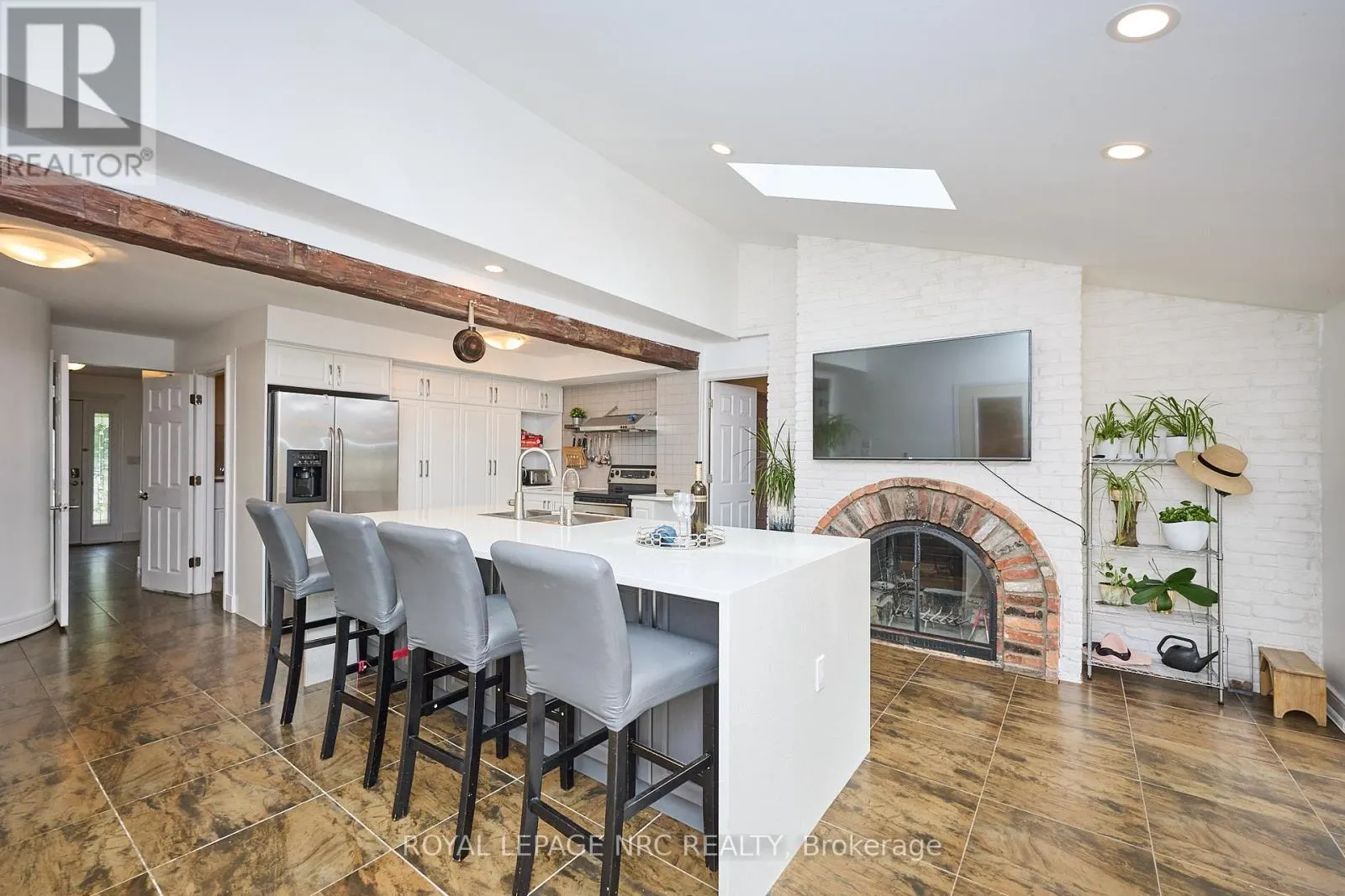 46 ADELENE CRESCENT