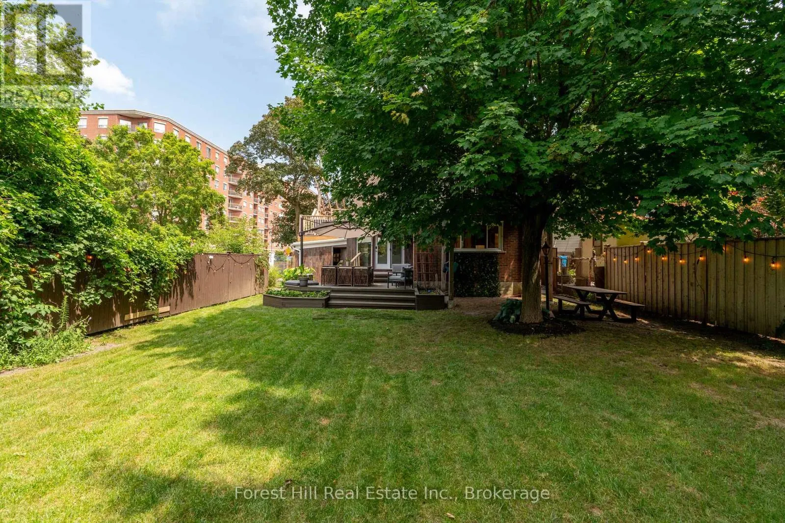 161 HERBERT STREET