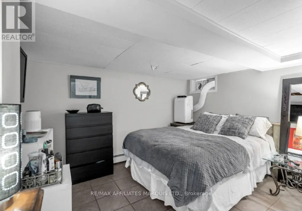 21 CRESCENT VIEW DRIVE