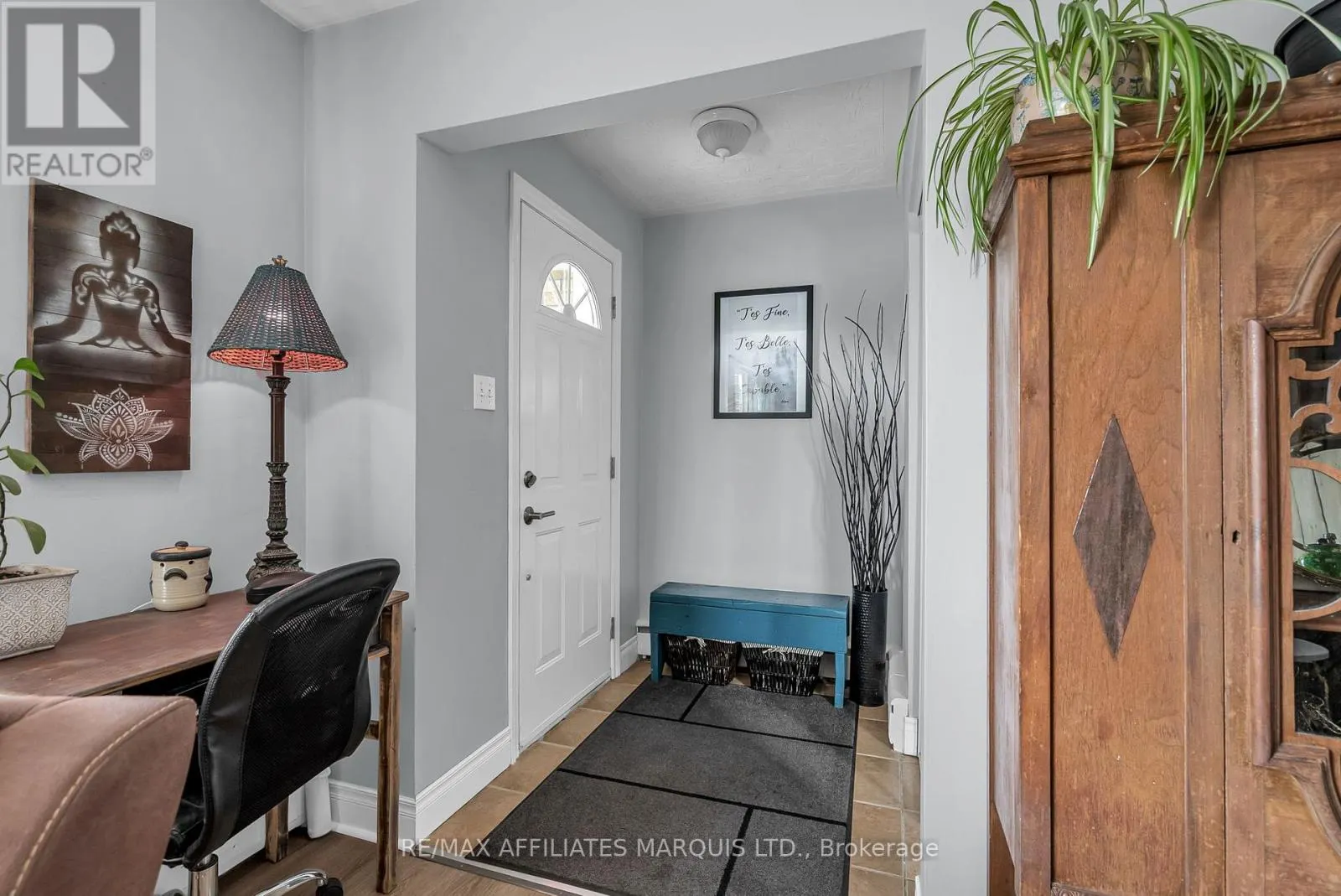 21 CRESCENT VIEW DRIVE