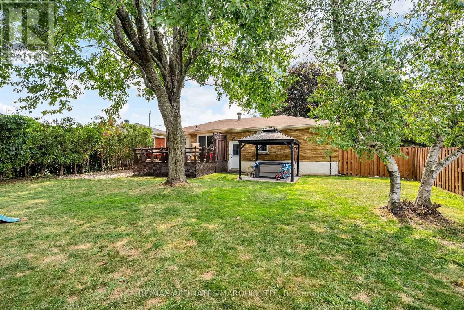 21 CRESCENT VIEW DRIVE