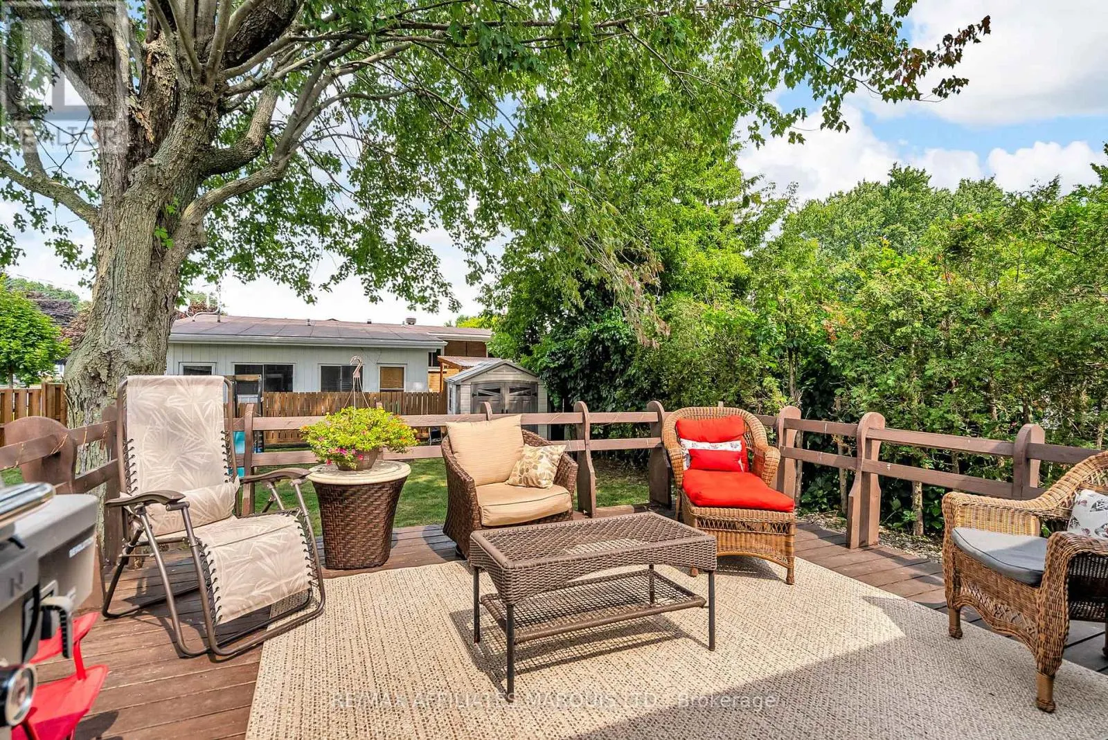 21 CRESCENT VIEW DRIVE
