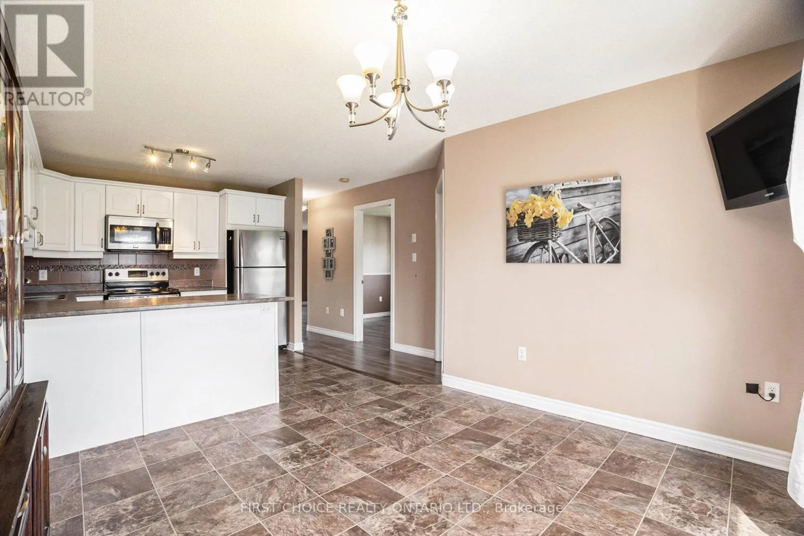 106 PANORAMA AVENUE