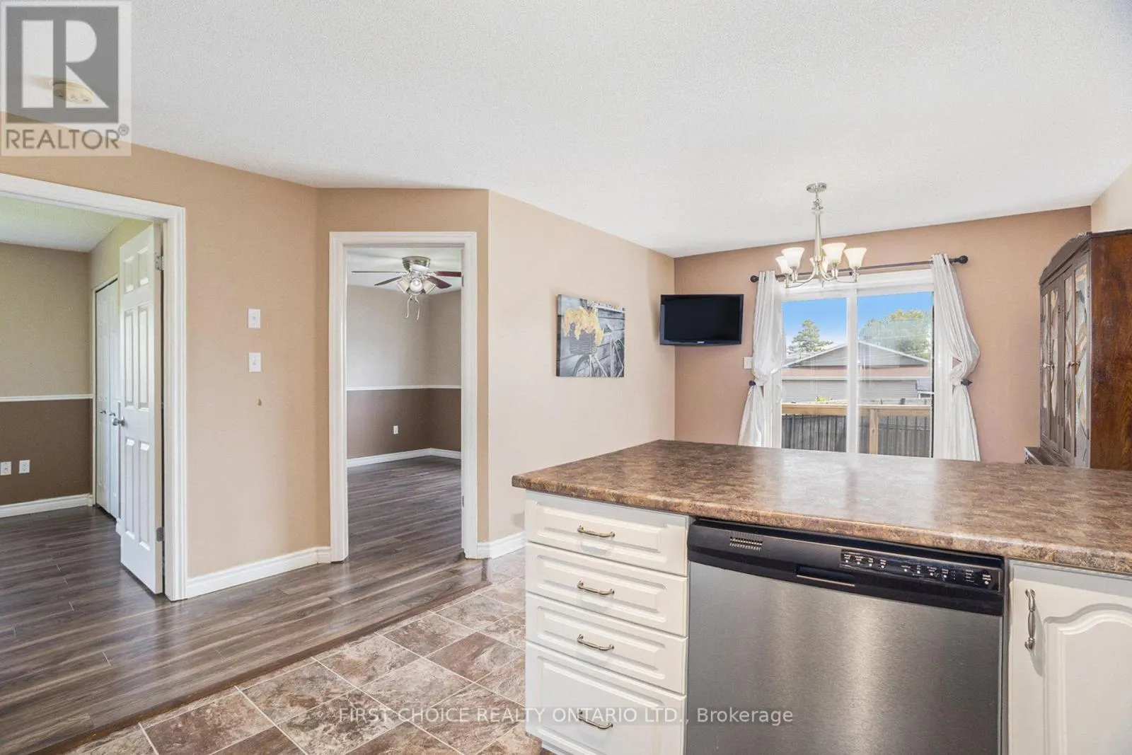 106 PANORAMA AVENUE