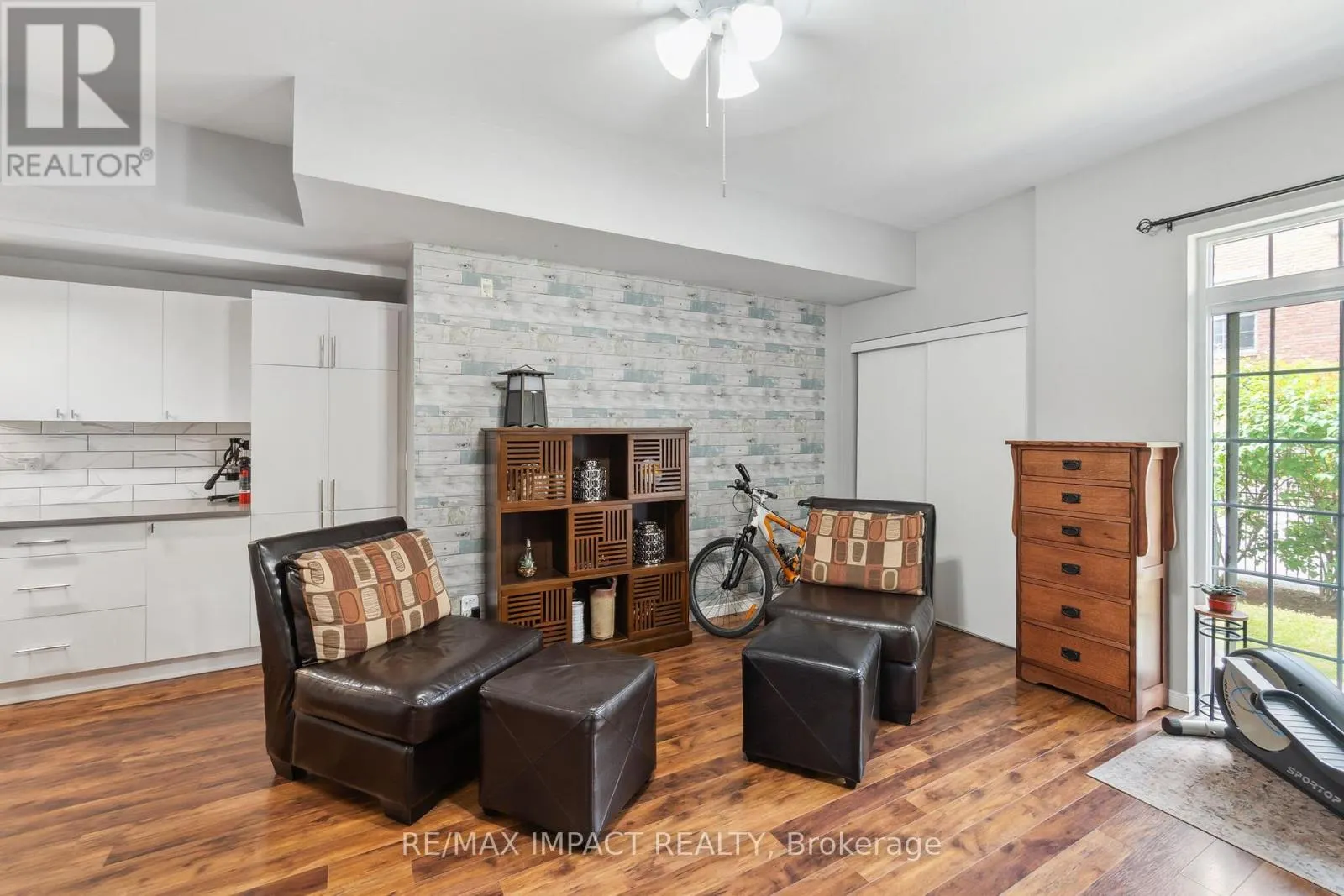 108 - 145 THIRD STREET, #108