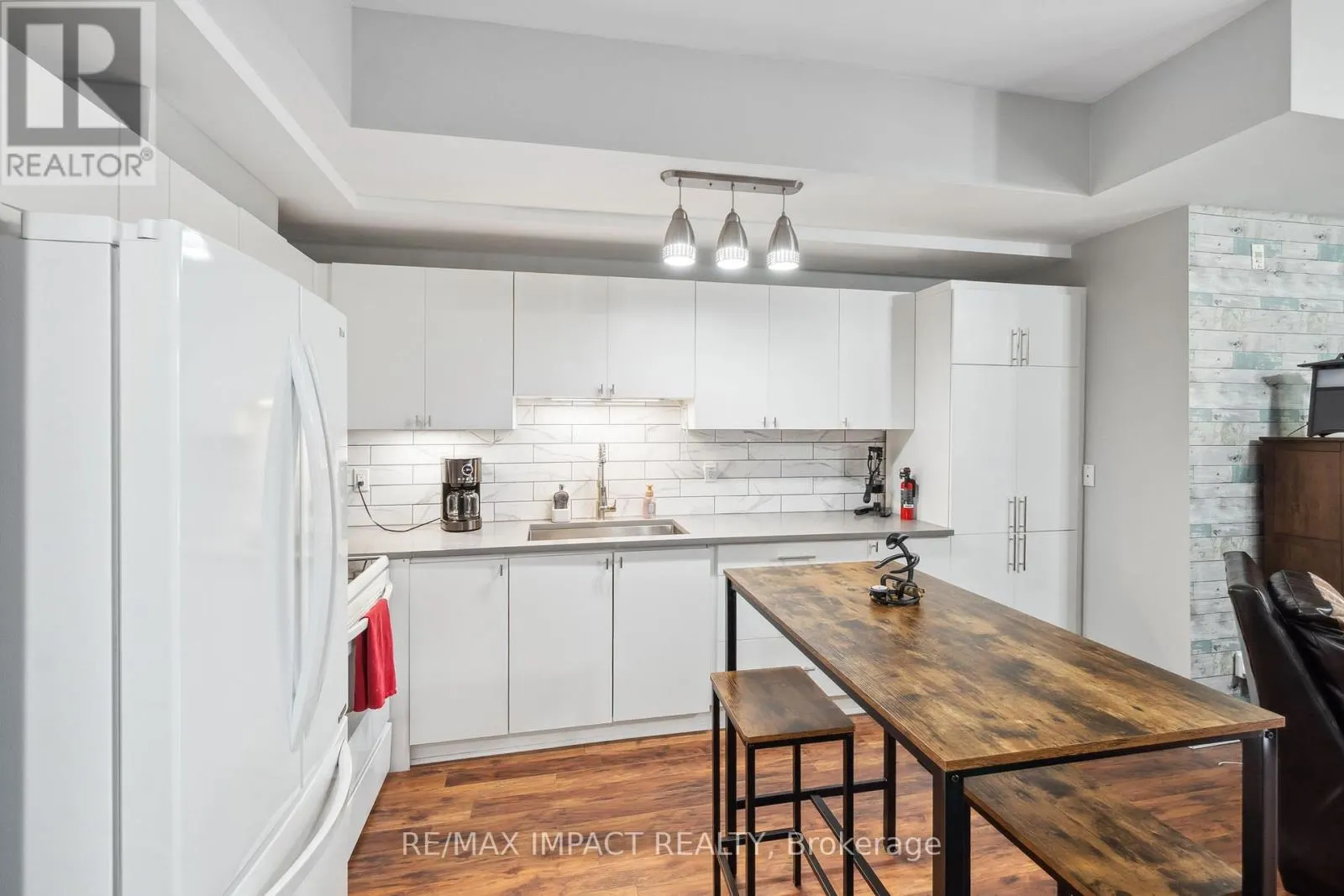 108 - 145 THIRD STREET, #108