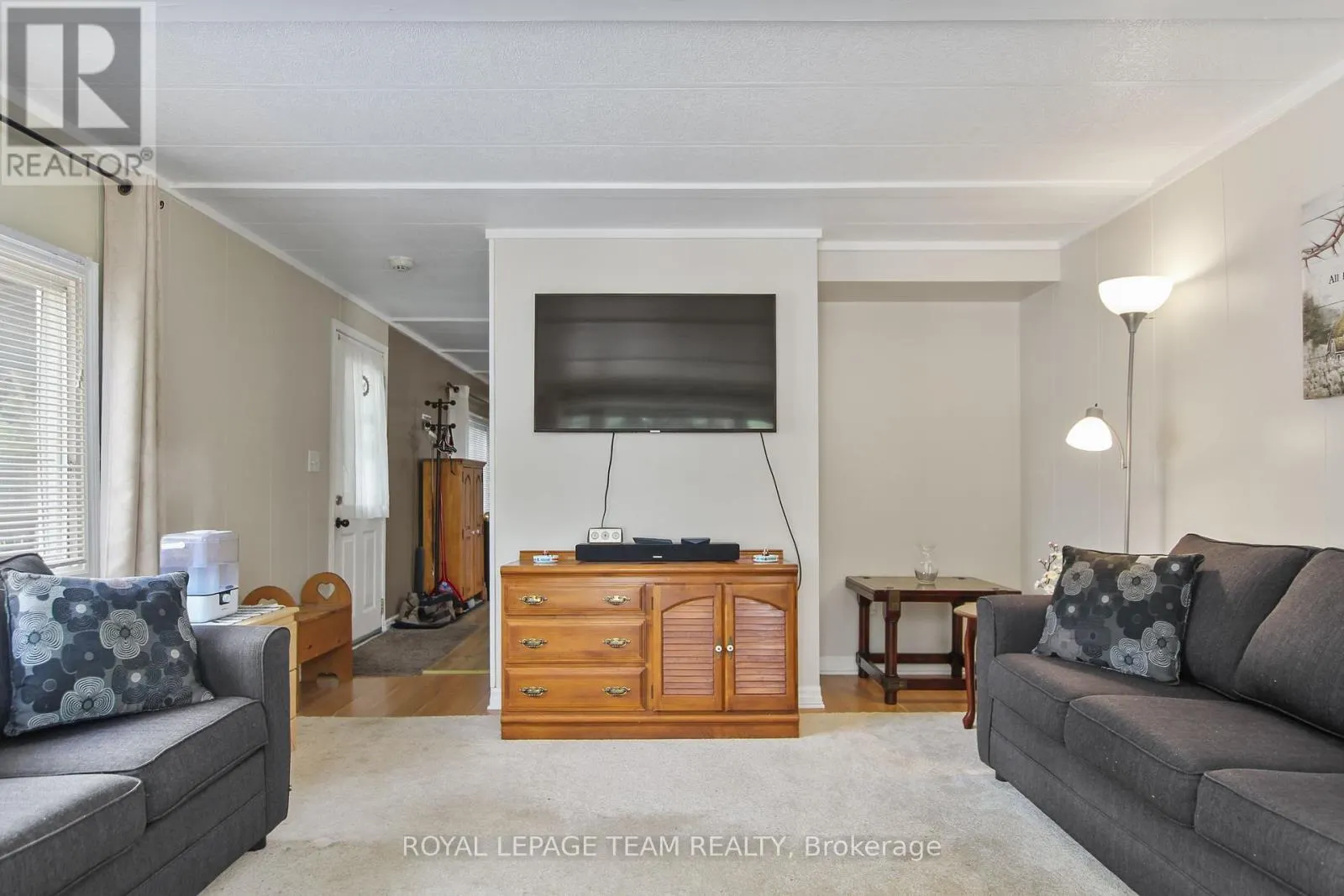 7 ROWAN ROAD