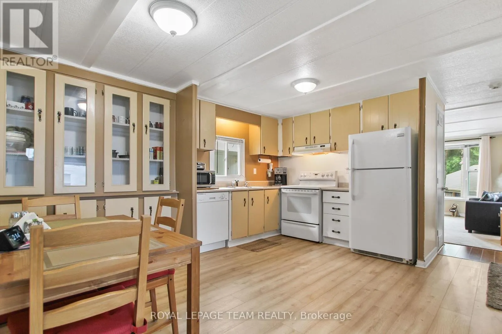 7 ROWAN ROAD