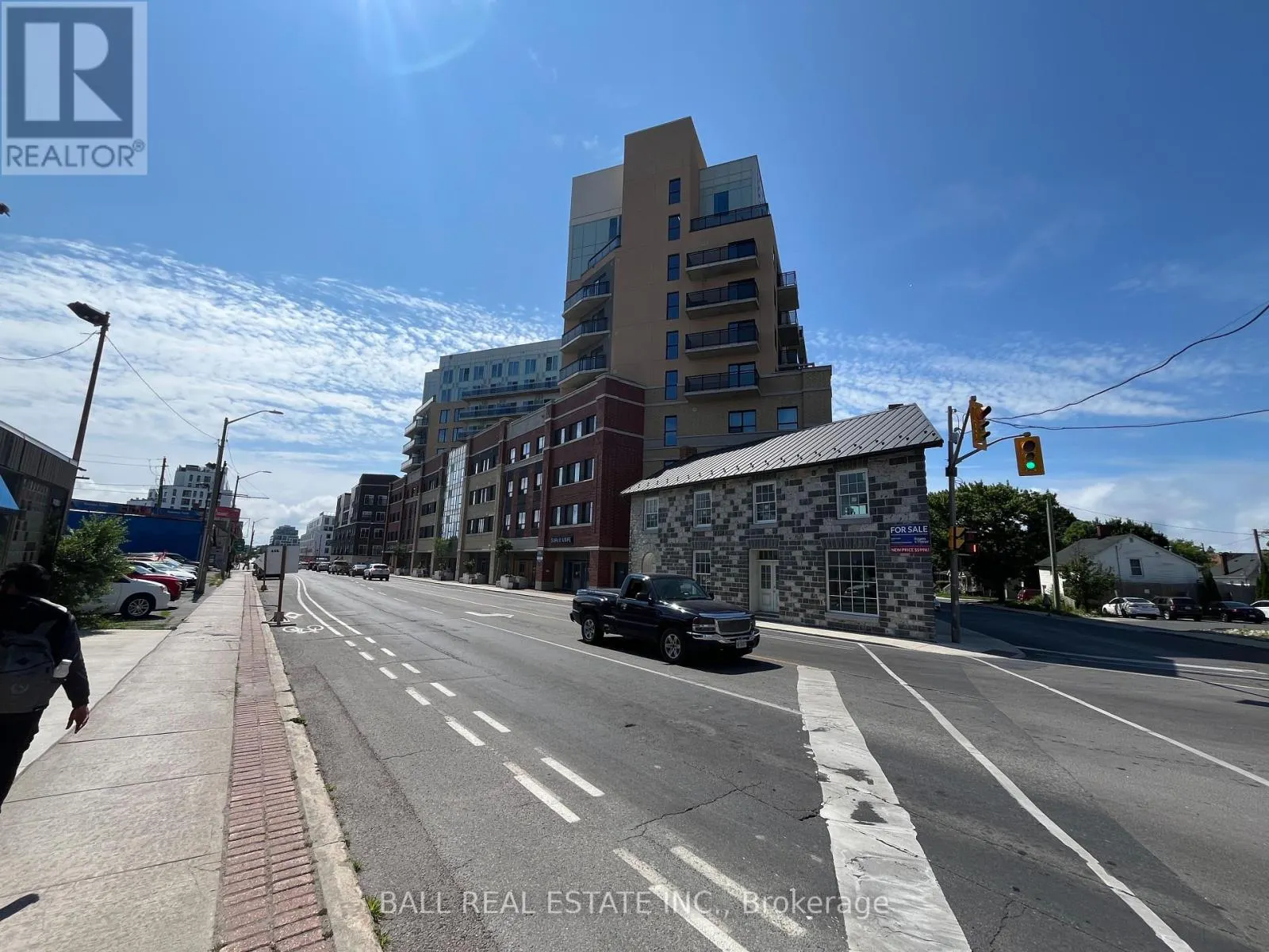 320 - 652 PRINCESS STREET, #320