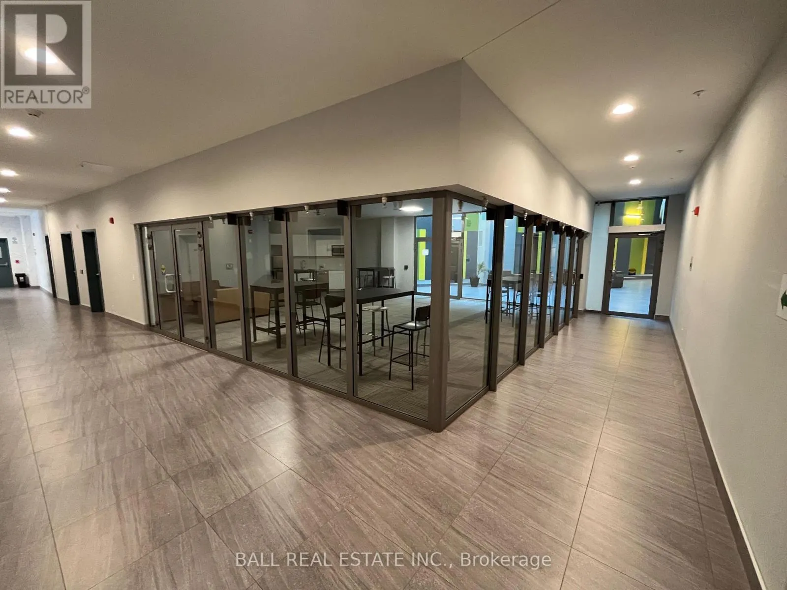 320 - 652 PRINCESS STREET, #320
