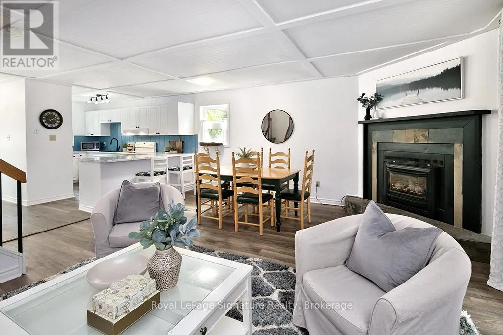 81 - 127 ALFRED STREET W, #81