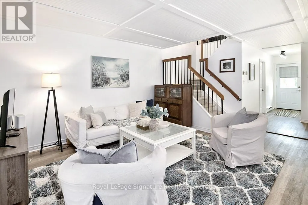 81 - 127 ALFRED STREET W, #81