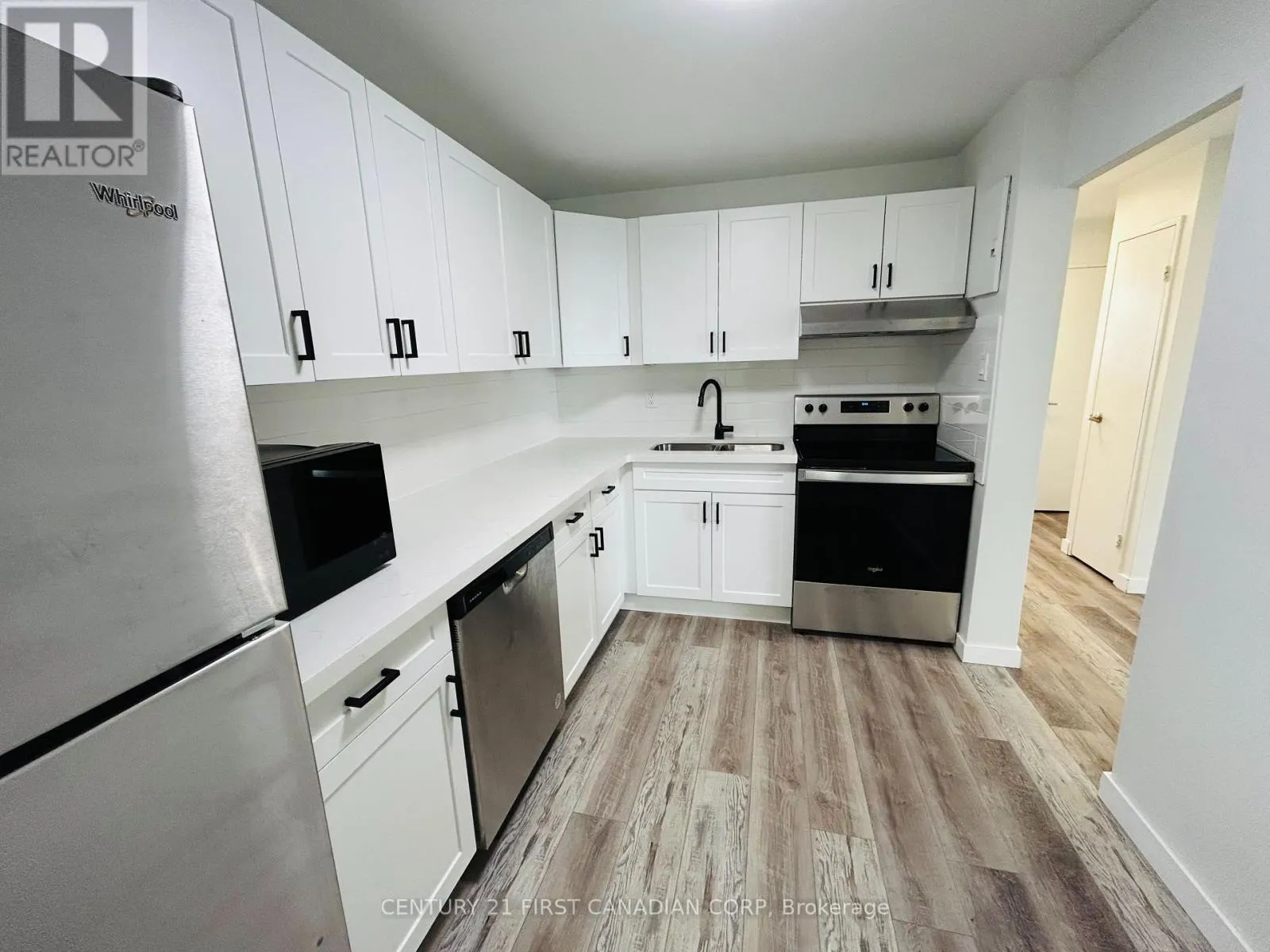 802 - 573 MORNINGTON AVENUE, #802
