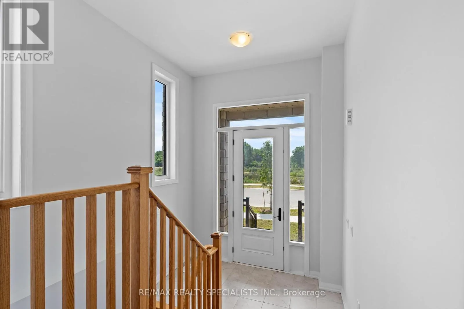 1407 UPPER THAMES DRIVE