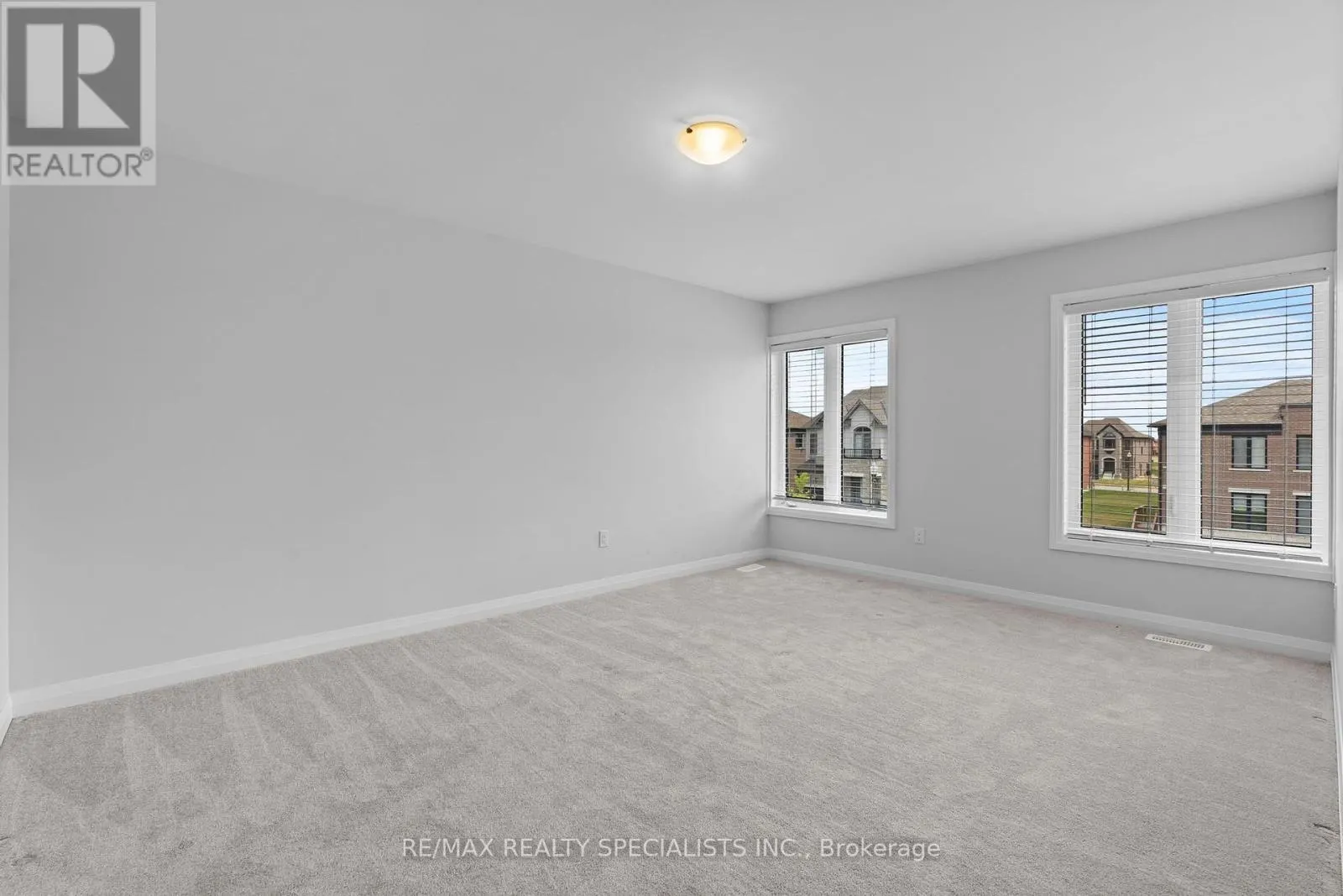 1407 UPPER THAMES DRIVE
