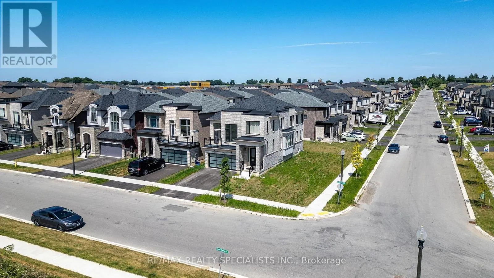 1407 UPPER THAMES DRIVE