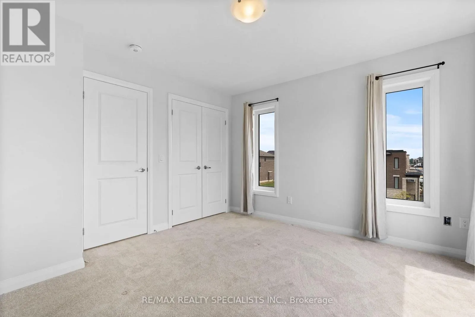 1407 UPPER THAMES DRIVE
