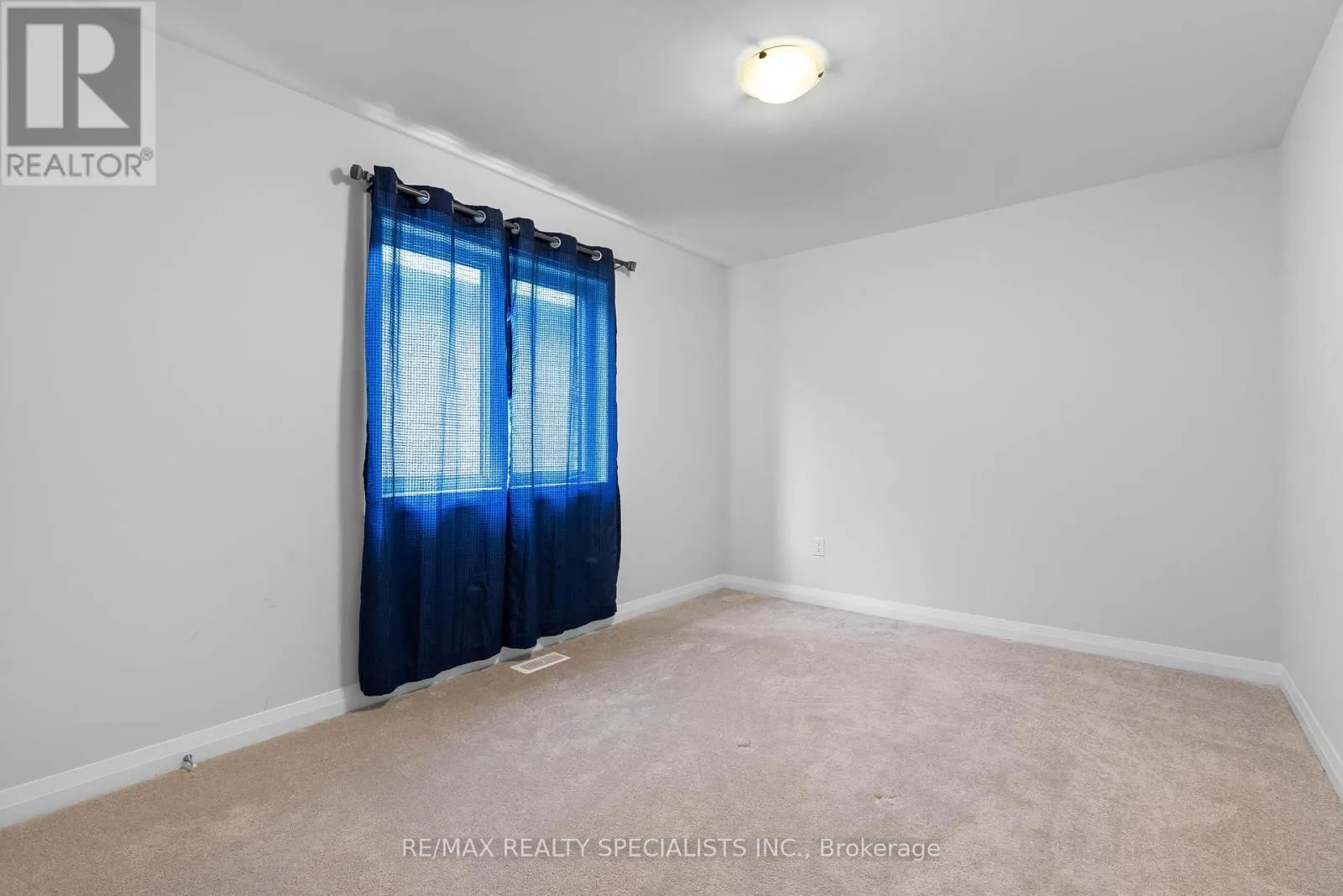 1407 UPPER THAMES DRIVE