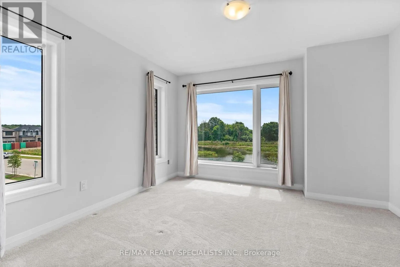 1407 UPPER THAMES DRIVE