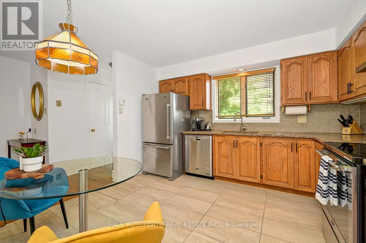 16 OAKLEY AVENUE