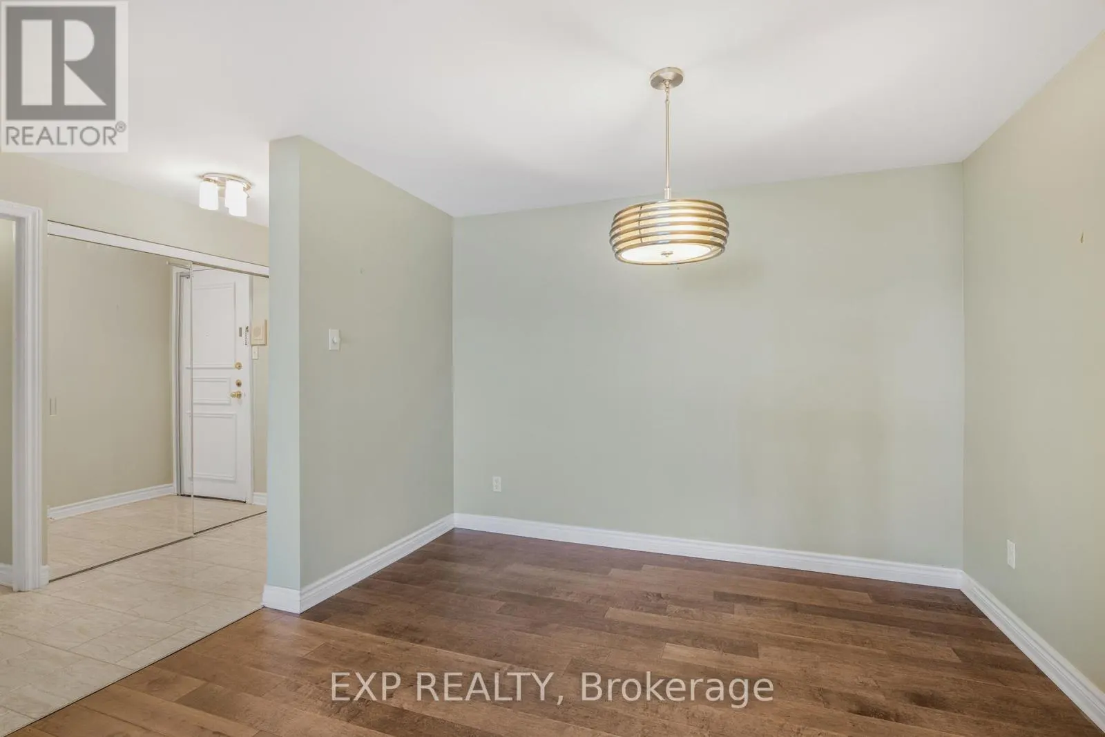1501 - 1081 AMBLESIDE DRIVE