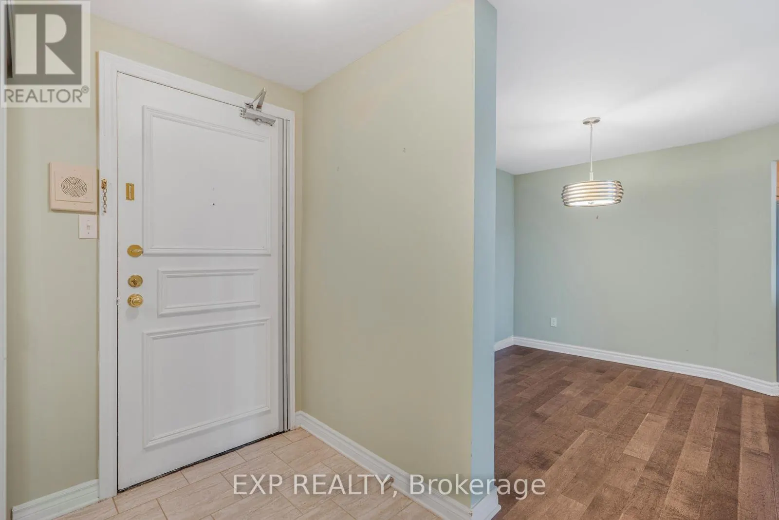 1501 - 1081 AMBLESIDE DRIVE