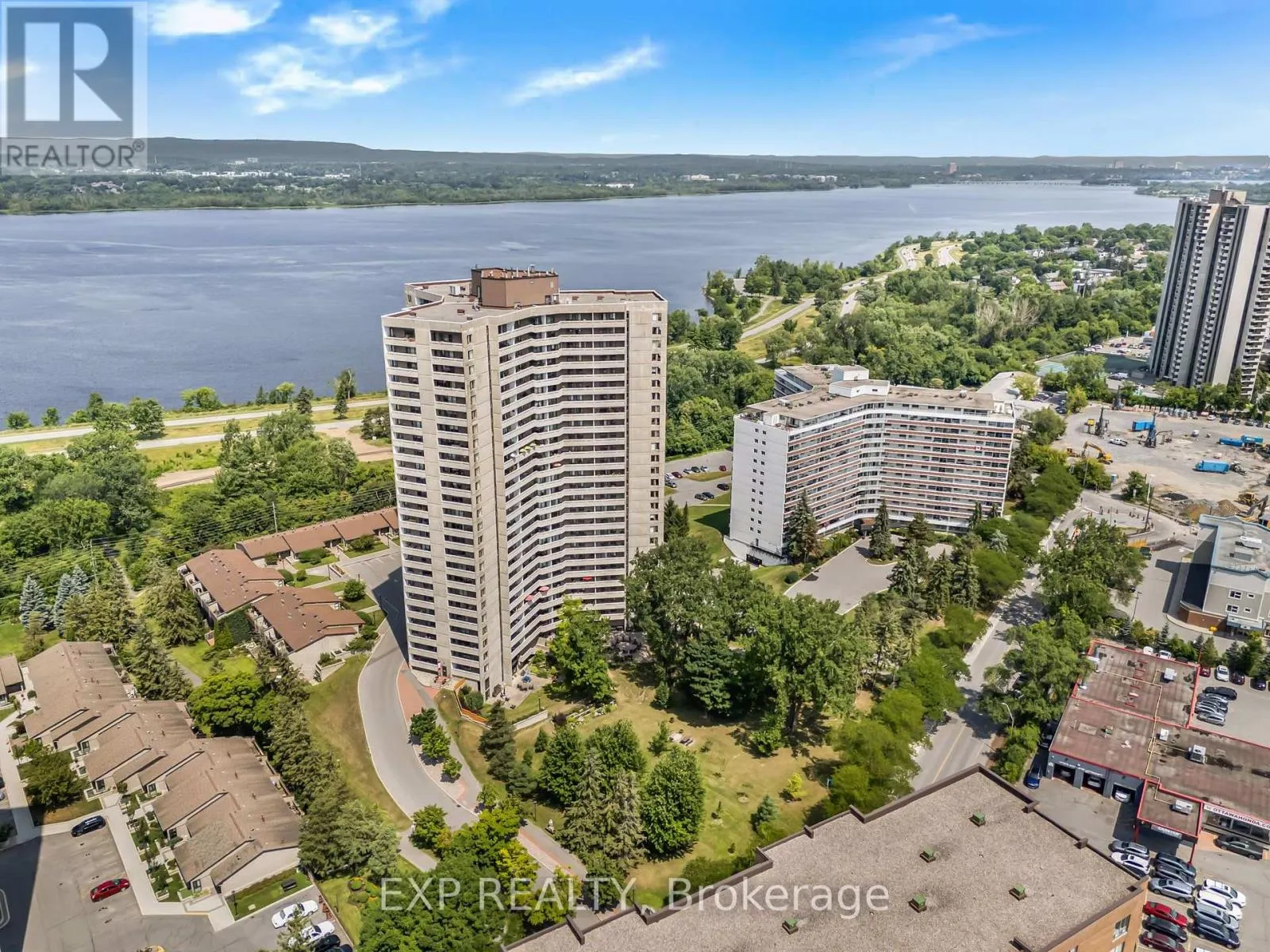 1501 - 1081 AMBLESIDE DRIVE