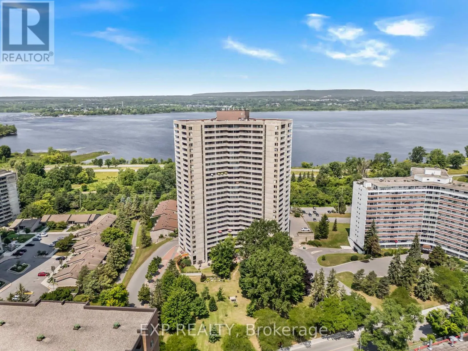 1501 - 1081 AMBLESIDE DRIVE
