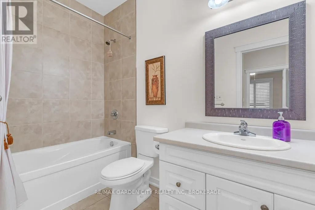 20 - 2880 KING STREET, #20