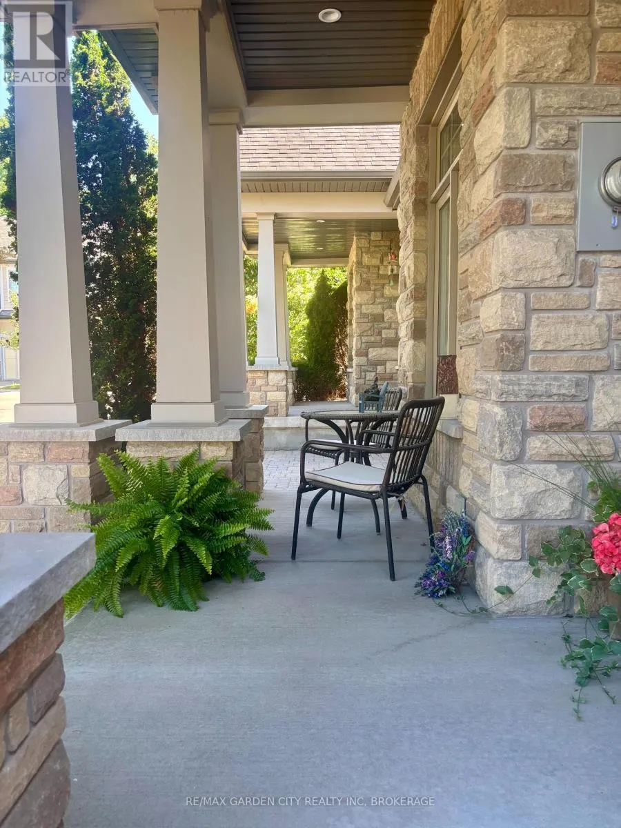 20 - 2880 KING STREET, #20