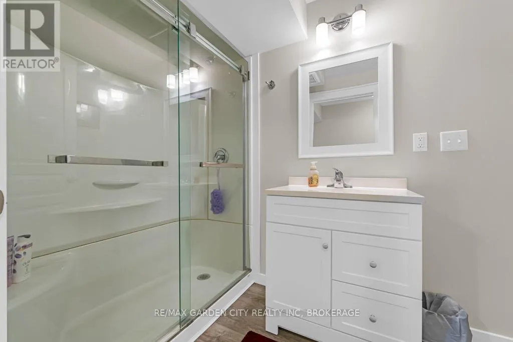 20 - 2880 KING STREET, #20