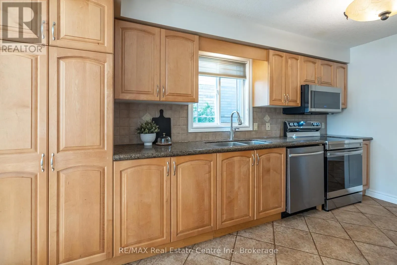 78 MCARTHUR DRIVE