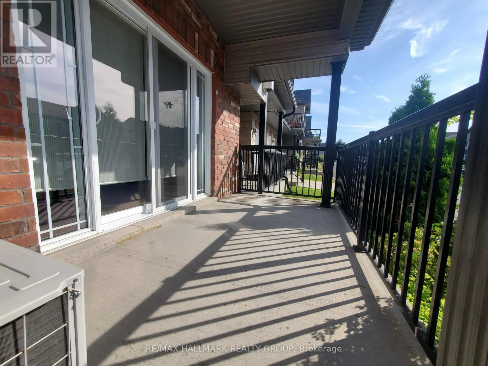 404 - 201 ELIOT DRIVE