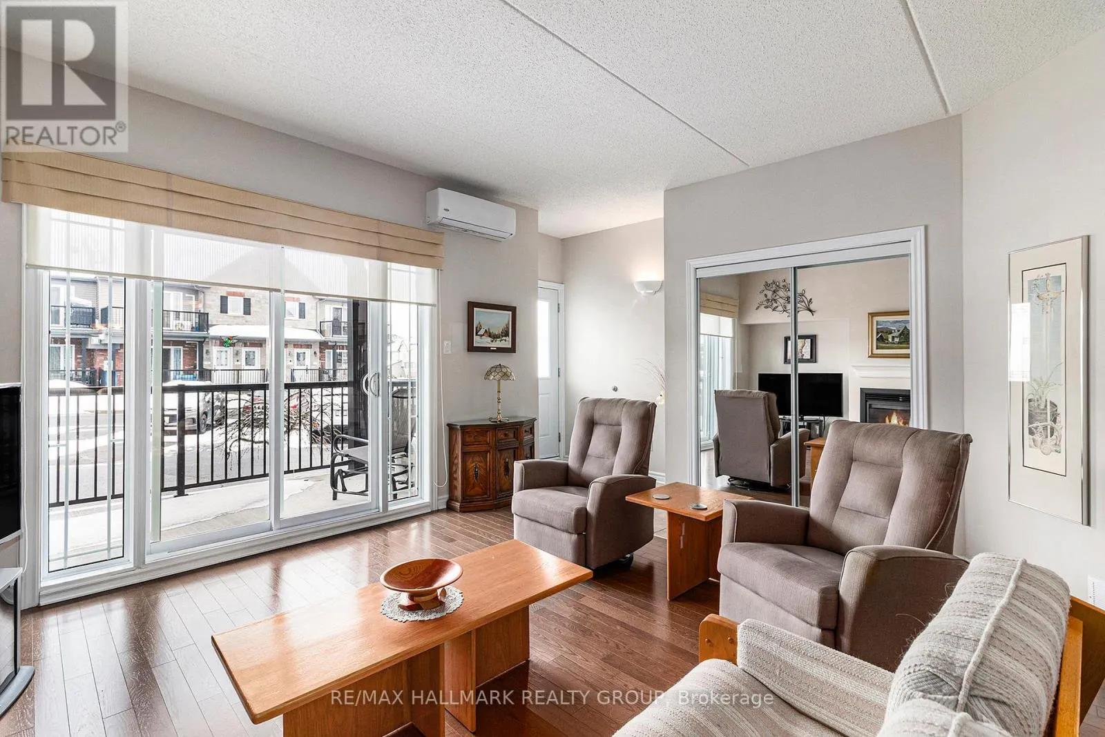 404 - 201 ELIOT DRIVE