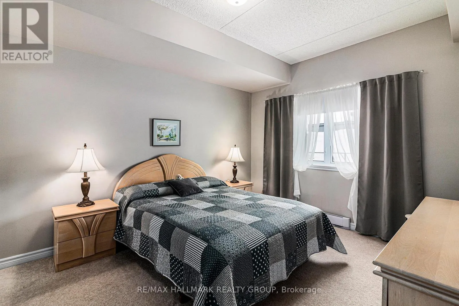 404 - 201 ELIOT DRIVE