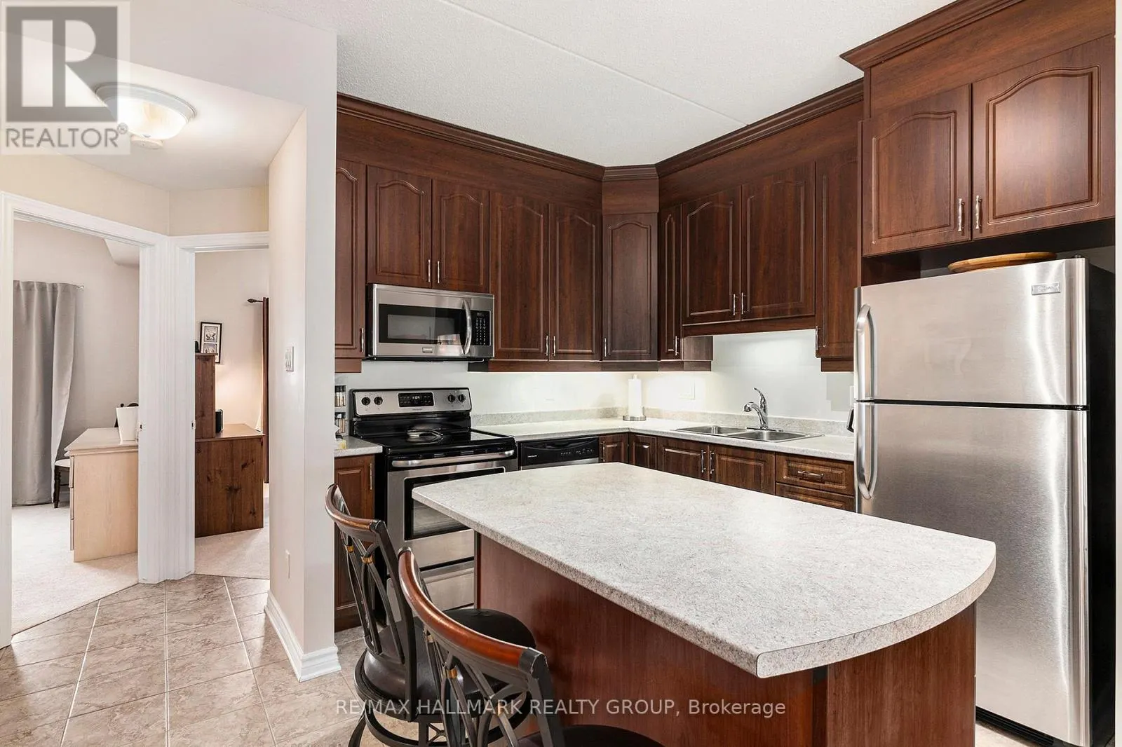 404 - 201 ELIOT DRIVE
