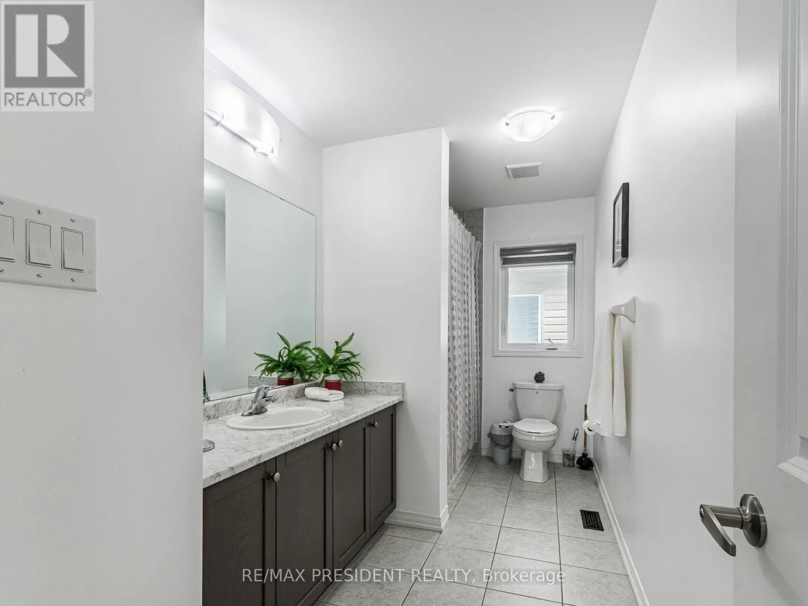 161 MUNRO CIRCLE E